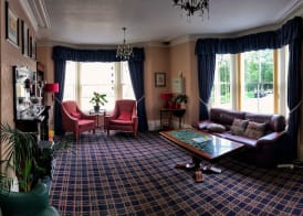 Rivelyn Hotel Bar & Restaurant 3