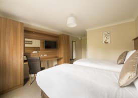 Riverside Hotel 2
