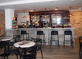 Hotel Queens - Adults Only 3