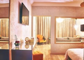 Mabrouk Hotel and Suites- Adult only 5