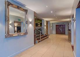 Manchester Airport Stanley Hotel by Belvilla 5
