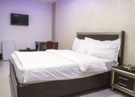 Sara Crown Hotel 4