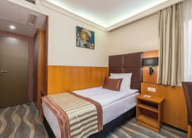 Carlton Hotel Buda Castle 4