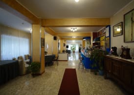 King Hotel 3