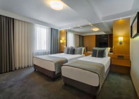 Tan Hotel - Special Category 4