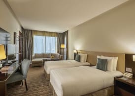 Safir Hotel Doha 3