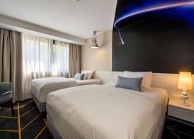 Science Hotel 4