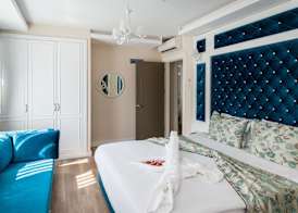 Microyal Hotel 5