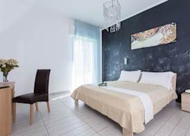 Hotel Holiday Park 4