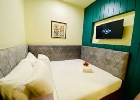 Bishop Hotel 4