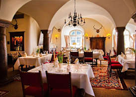 Hotel und Restaurant Burg Schnellenberg 3