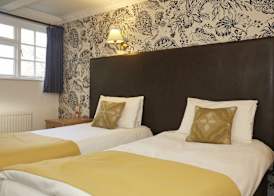 White Hart Hotel by Greene King Inns 5