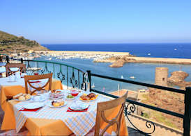 Nantis Hotel 4