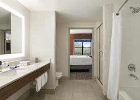 Holiday Inn Express & Suites CHARLESTON - MOUNT PLEASANT by IHG 4