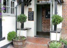 The Crown at Playhatch 2