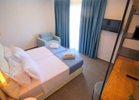 Blue Eye Hotel 3