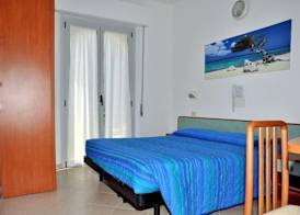 Hotel Holiday Beach 4