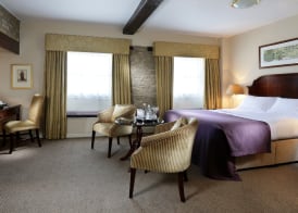 Macdonald Bear Hotel 5