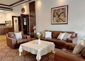 Divya Sutra Plaza and Conference Centre Calgary Airport 5