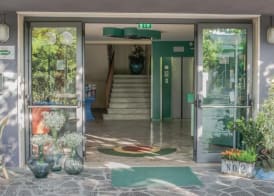 Hotel Mirage 2