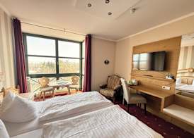 Landhotel Burgenblick 4