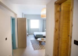 Redcon Suites 3