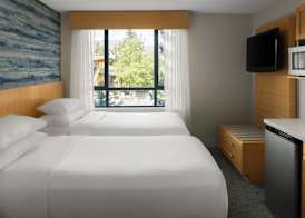 Delta Hotels by Marriott Whistler Village Suites 5