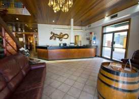 Elkira Court Motel 2