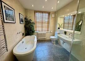 Charlotte House Hotel 5