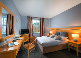 Queens Hotel 5