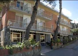 Hotel Ambassador 5