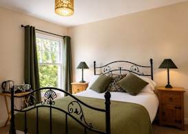 The George and Dragon Inn 5