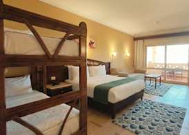 Regency Plaza Aqua Park and Spa Resort 3
