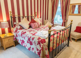Chestnuts House Boutique B&B 4