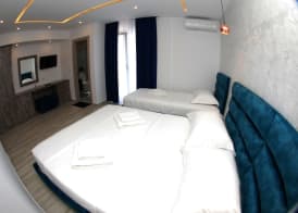 Kuburi Hotel 2
