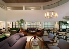 Lily & Bloom Boutique Hotel 3