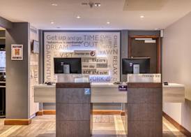 Premier Inn London Gatwick South 2
