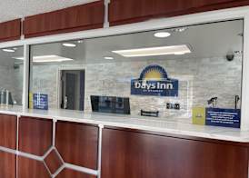 Days Inn by Wyndham Port Charlotte Town Center 5