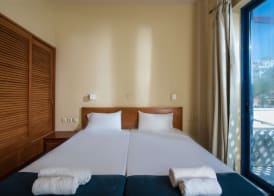 Eleni Beach Hotel 5