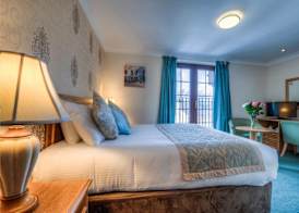 Garner IHG Hotel Birmingham South East 5