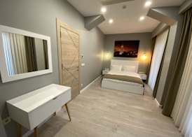 Li Hotel Pera 5