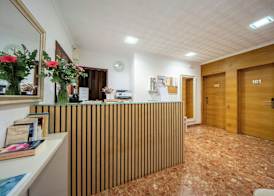 Hostal Menurka 2