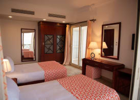 Oyster Bay Beach Suites 5