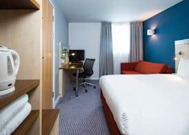 Holiday Inn Express SWINDON CITY CENTRE by IHG 5