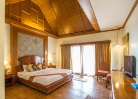 Lanta Casuarina Beach Resort 5