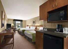 Super 8 by Wyndham Fort St. John BC 5