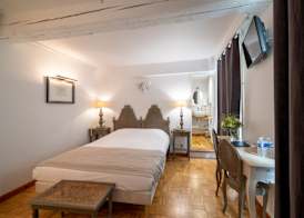 Logis - Hotel De La Mairie 5