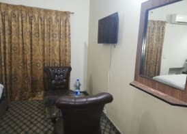 Green Land Hotel Lahore 4