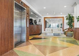 The Townhouse Hotel 2