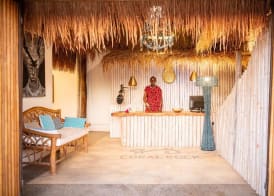 Salt & Coral Hotel and Restaurant 3